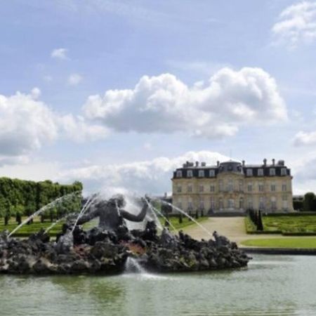 Studio Du Chateau Apartman Champs-Sur-Marne Kültér fotó